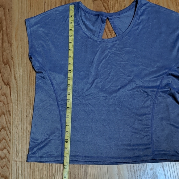 Lululemon open back top - Picture 5 of 5
